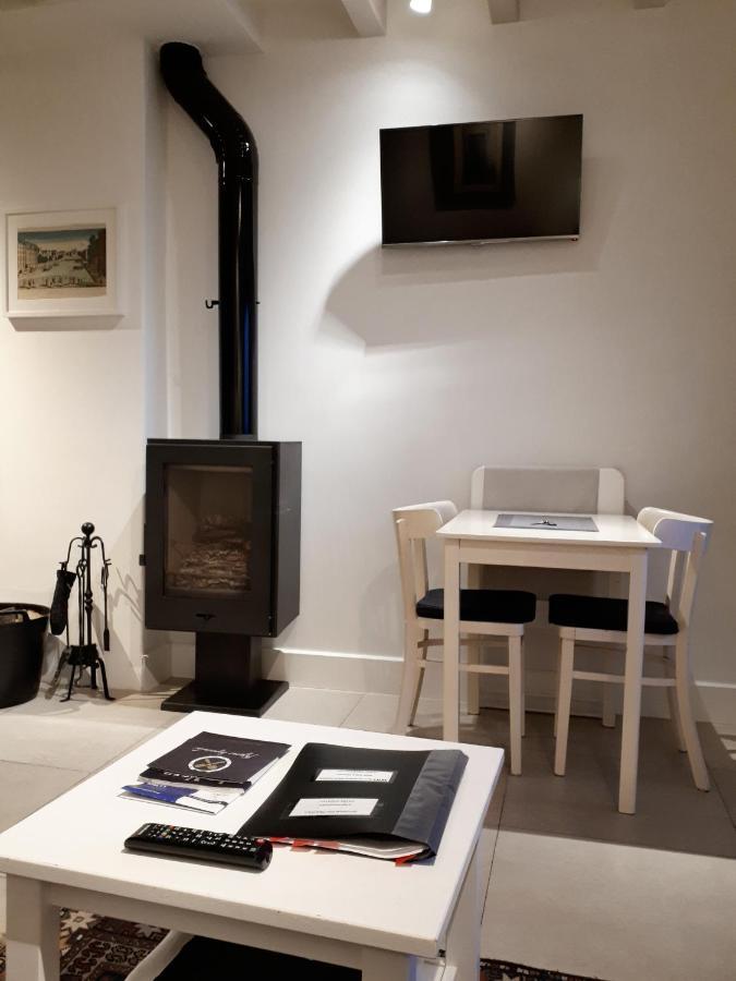 Apartamentos Rurales Entre Fuentes กัวกอสเตยุสเต ภายนอก รูปภาพ