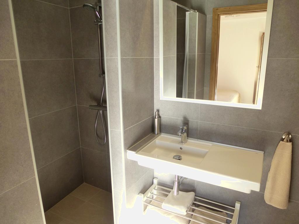 Apartamentos Rurales Entre Fuentes กัวกอสเตยุสเต ภายนอก รูปภาพ